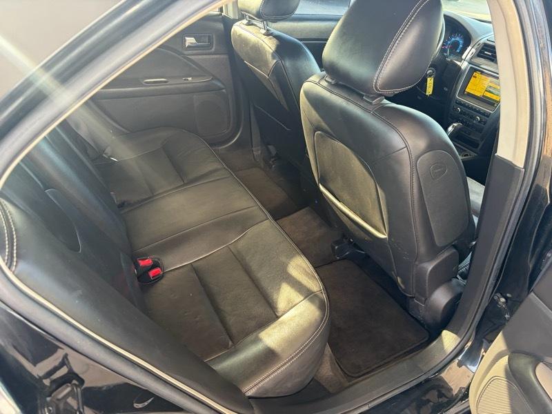 Ford Fusion 4dr Sdn I4 SEL 2010