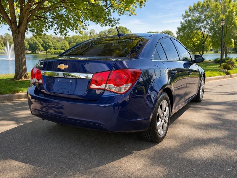 Chevrolet Cruze LS 2013
