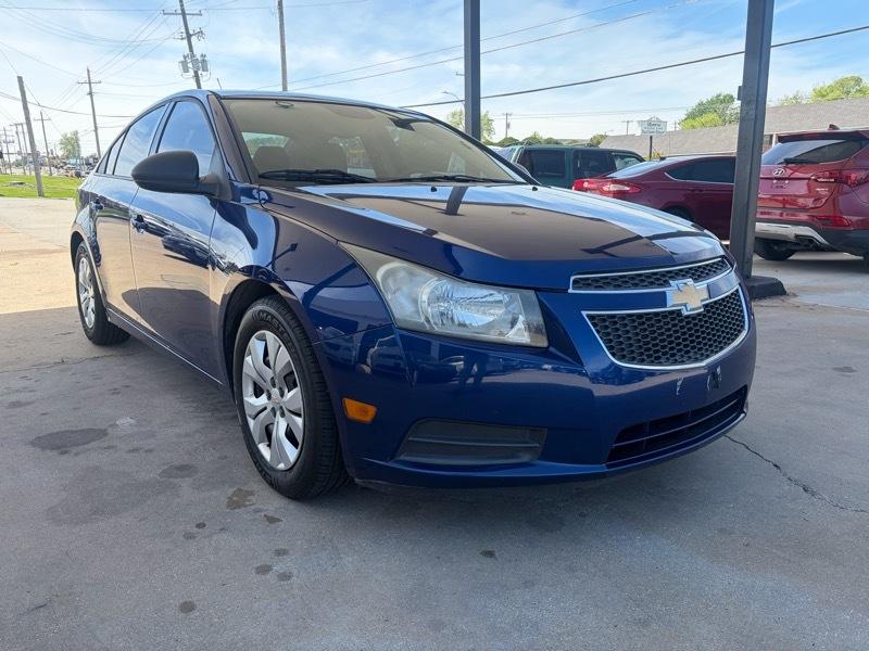 Chevrolet Cruze LS 2013