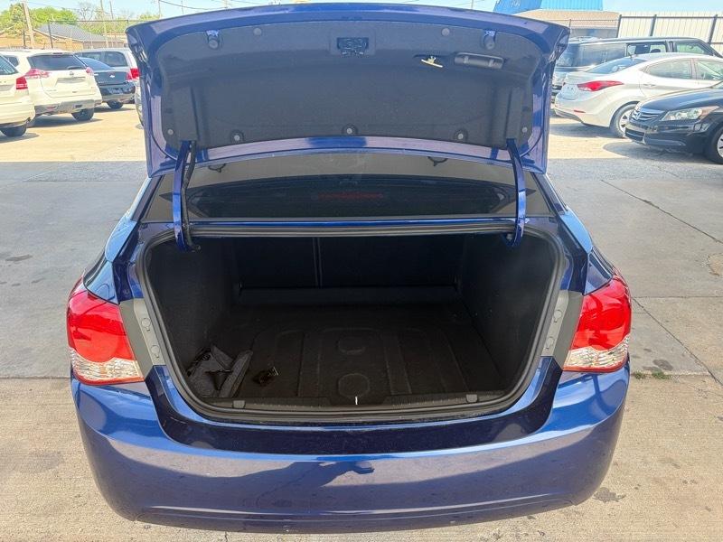 Chevrolet Cruze LS 2013