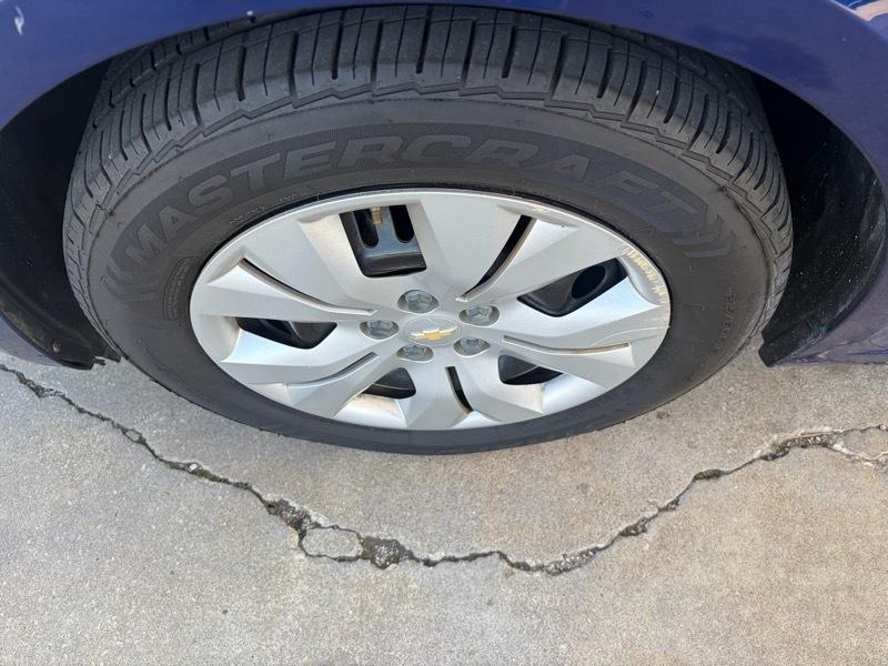 Chevrolet Cruze LS 2013