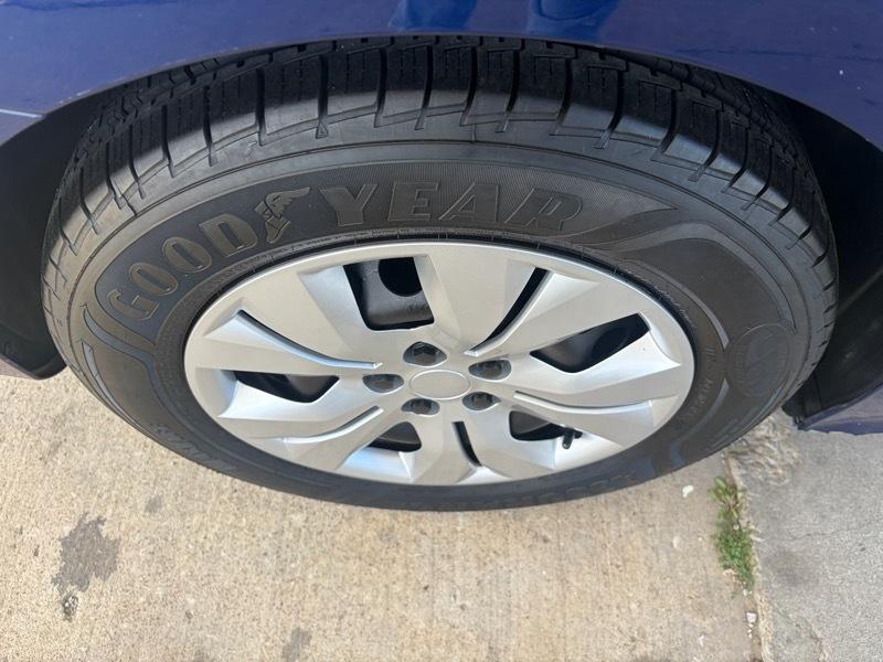 Chevrolet Cruze LS 2013