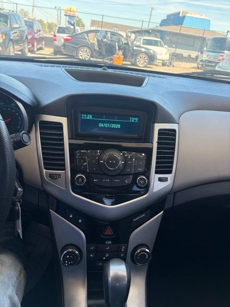 Chevrolet Cruze LS 2013