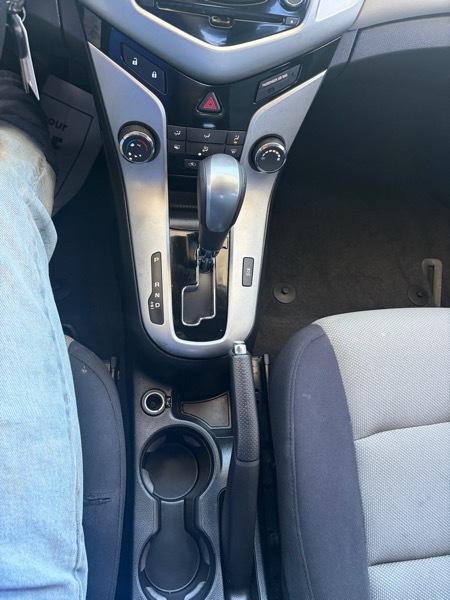 Chevrolet Cruze LS 2013