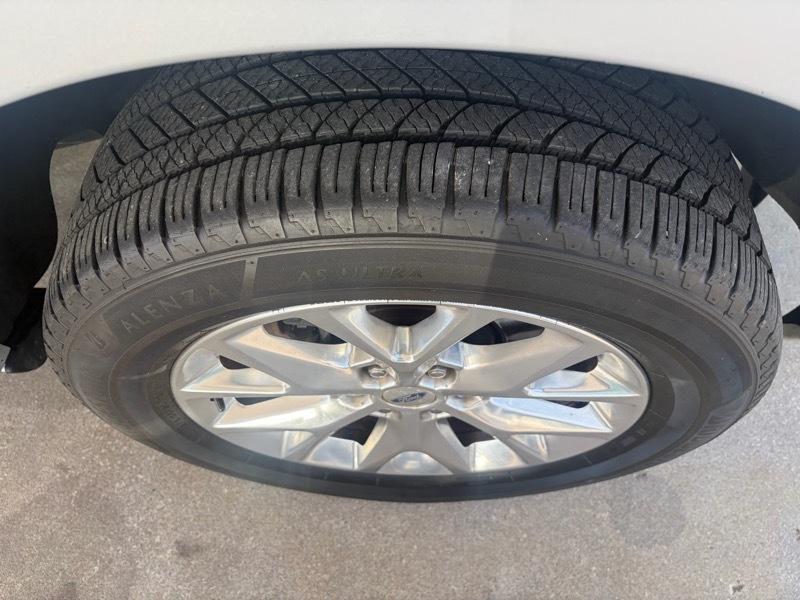 Ford Expedition 4dr Limited 2015