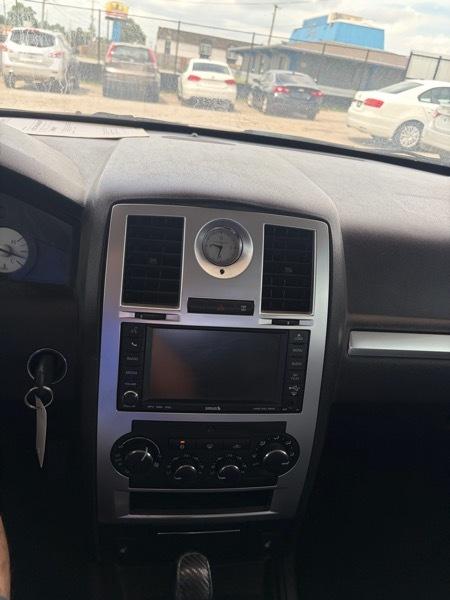 Chrysler 300 300 Touring RWD 2010