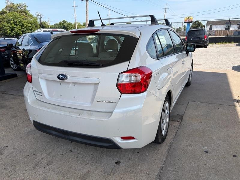 Subaru Impreza 2.0i 4-Door 2012