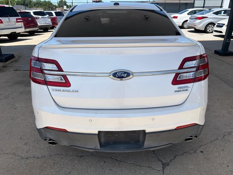 Ford TAURUS SEL  2015