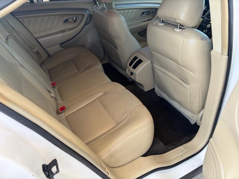 Ford TAURUS SEL  2015