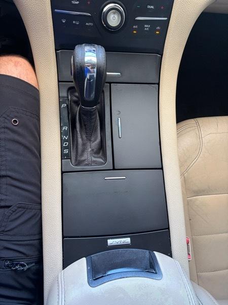 Ford TAURUS SEL  2015