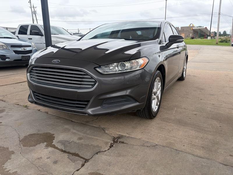 Ford Fusion SE 2015