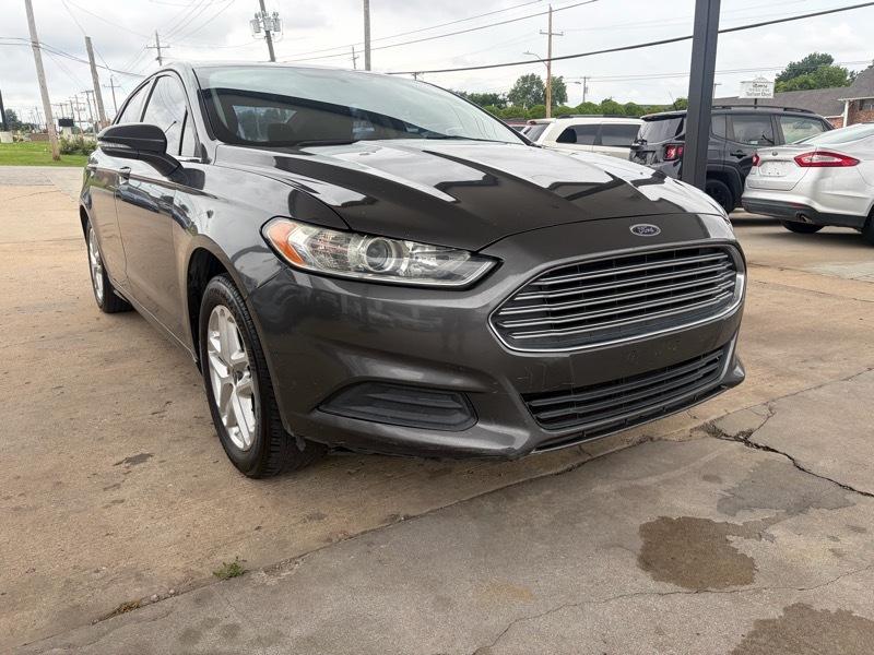 Ford Fusion SE 2015