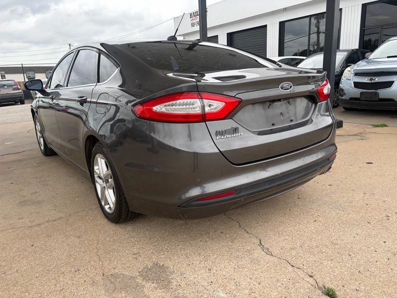 Ford Fusion SE 2015