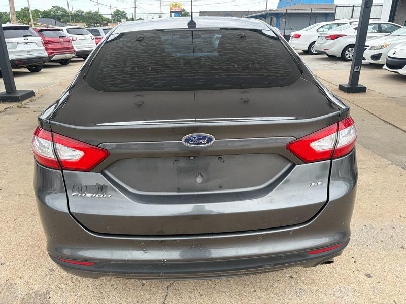 Ford Fusion SE 2015