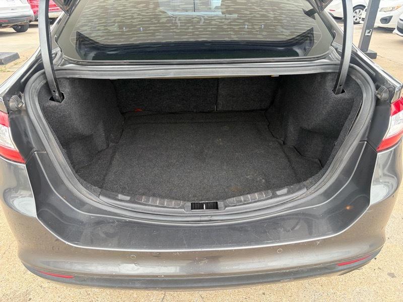 Ford Fusion SE 2015