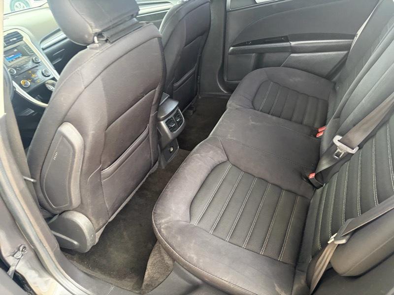 Ford Fusion SE 2015