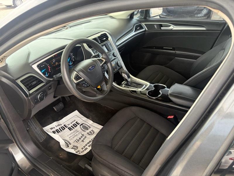 Ford Fusion SE 2015