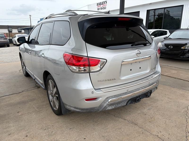 Nissan Pathfinder Platinum 2014