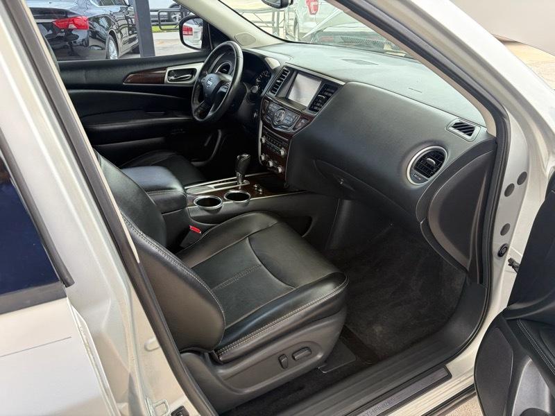 Nissan Pathfinder Platinum 2014