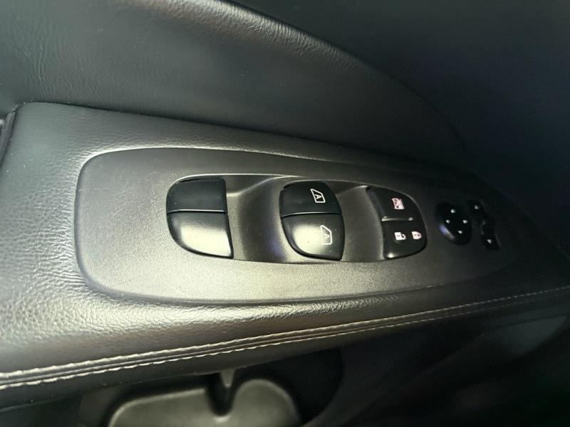 Nissan Pathfinder Platinum 2014