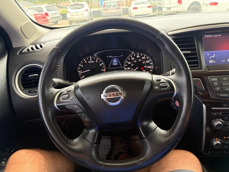 Nissan Pathfinder Platinum 2014