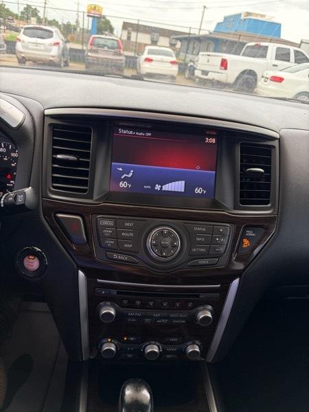 Nissan Pathfinder Platinum 2014