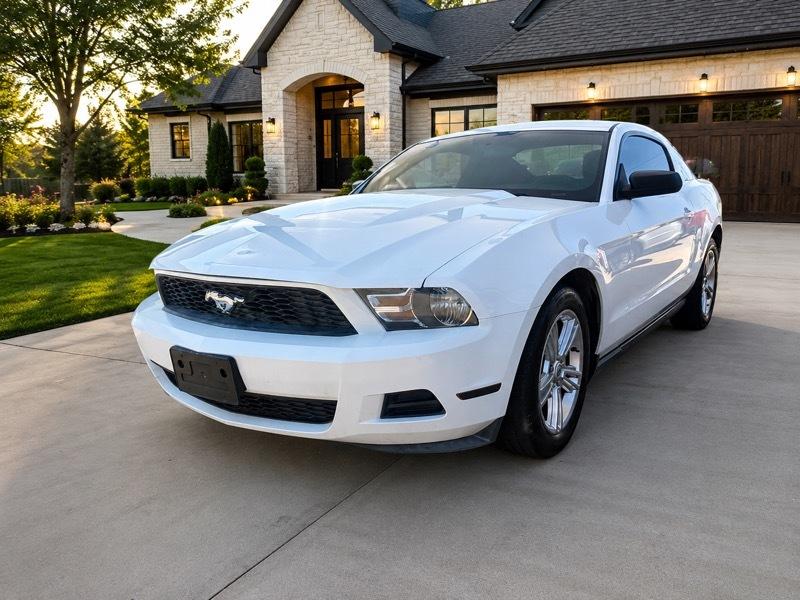 2010 Ford Mustang Premium Coupe