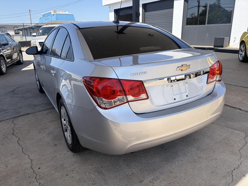 Chevrolet Cruze LS 2014