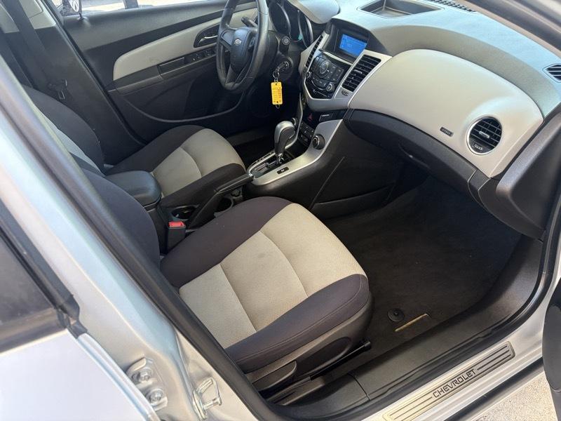 Chevrolet Cruze LS 2014