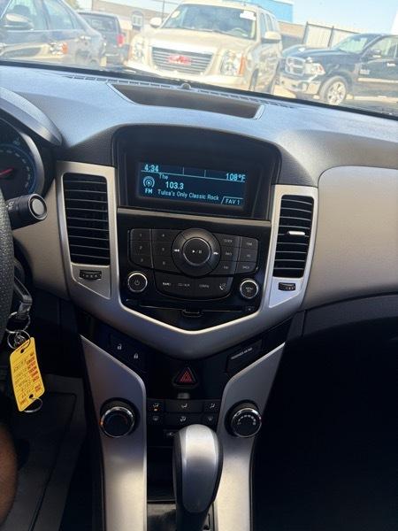 Chevrolet Cruze LS 2014