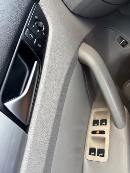 Volkswagen Passat Sedan  2013