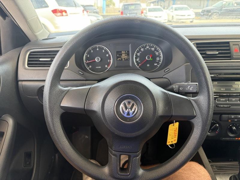 Volkswagen JETTA SE  2014
