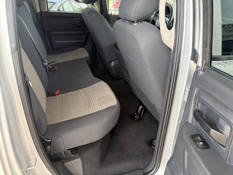RAM 1500 2WD Crew Cab 149" ST 2012