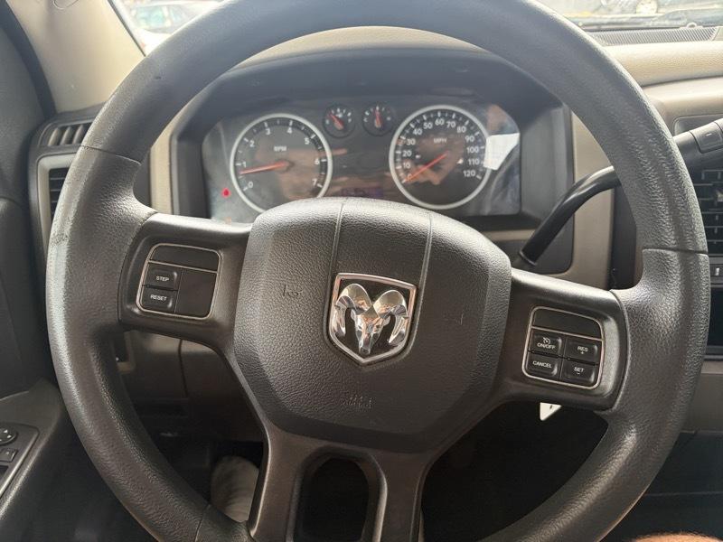 RAM 1500 2WD Crew Cab 149" ST 2012