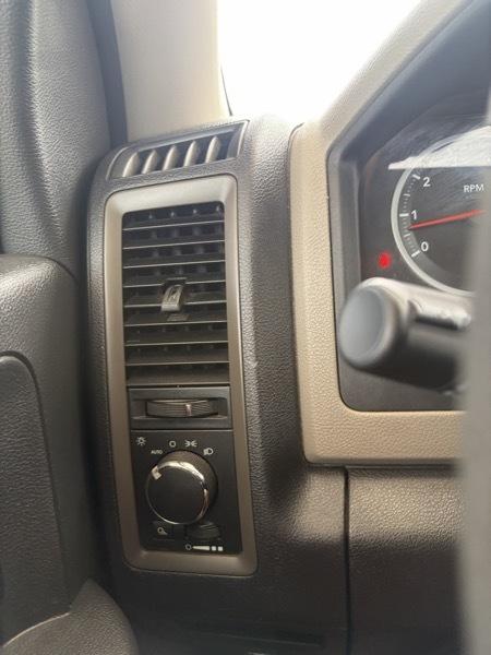 RAM 1500 2WD Crew Cab 149" ST 2012