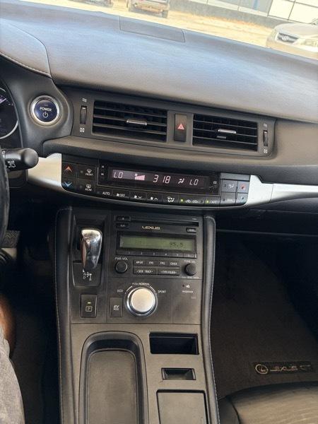 Lexus CT 200h FWD 4dr Hybrid 2013