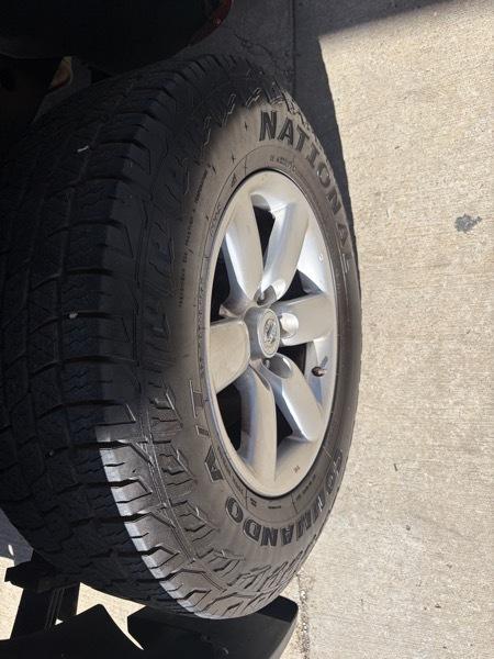 Nissan TITAN S/SV  2014