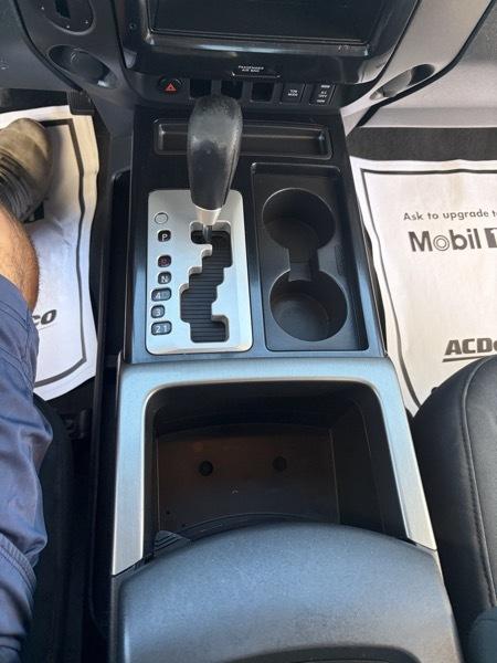 Nissan TITAN S/SV  2014