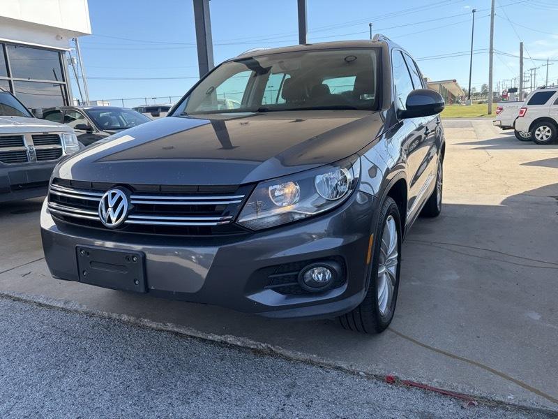 Volkswagen Tiguan SEL 4D SUV FWD 2014