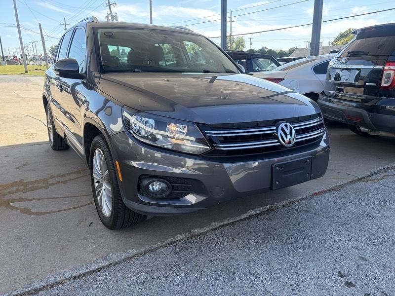 Volkswagen Tiguan SEL 4D SUV FWD 2014