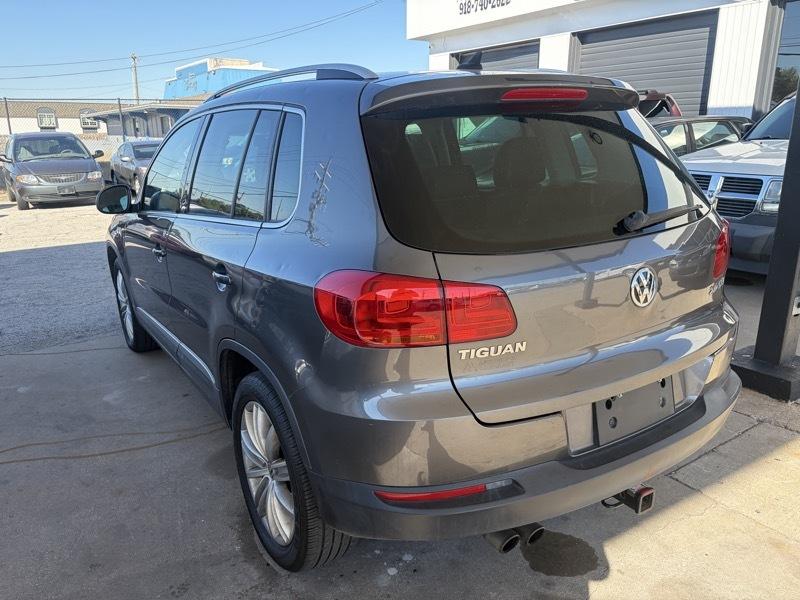 Volkswagen Tiguan SEL 4D SUV FWD 2014