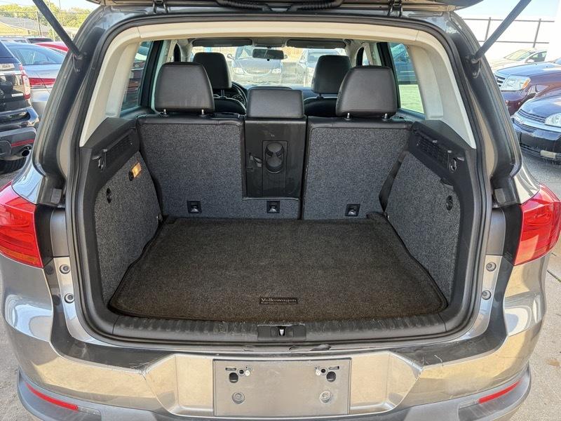 Volkswagen Tiguan SEL 4D SUV FWD 2014