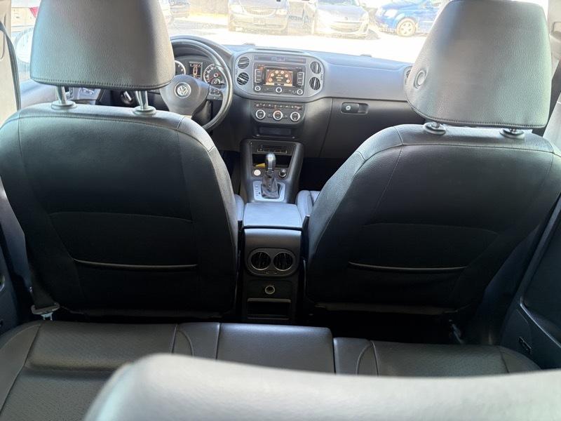 Volkswagen Tiguan SEL 4D SUV FWD 2014