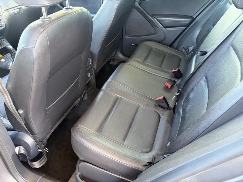Volkswagen Tiguan SEL 4D SUV FWD 2014