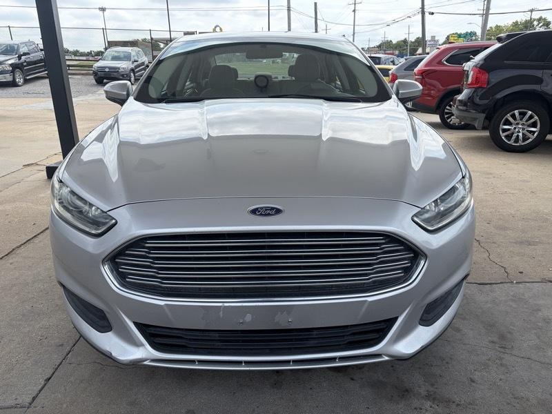 Ford Fusion S 4D Sedan 2014