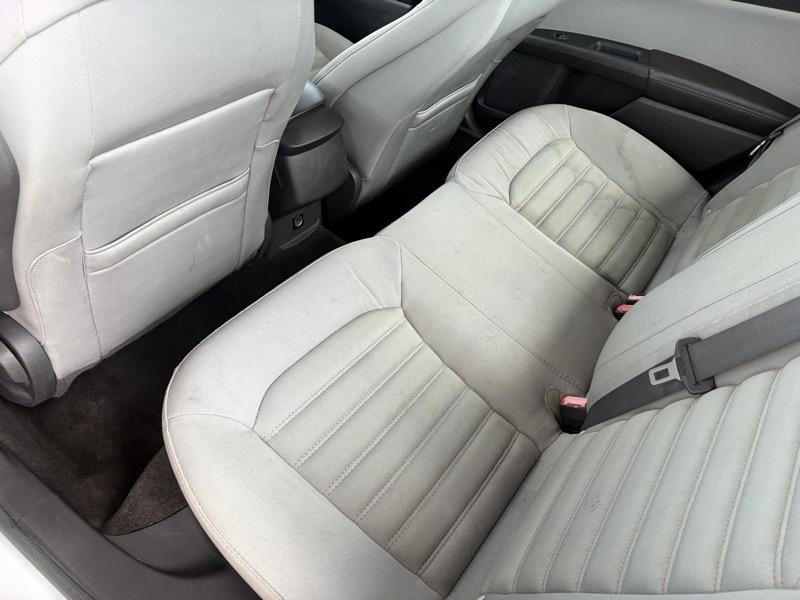 Ford Fusion S 4D Sedan 2014