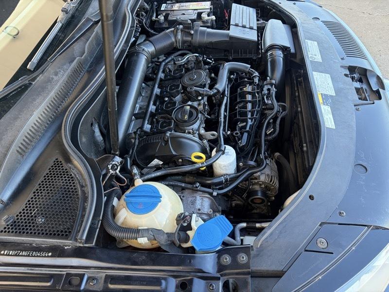 Volkswagen CC R-Line 2.0T Executive DSG PZEV 2015