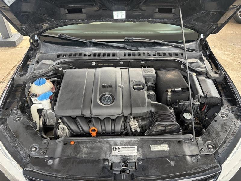 Volkswagen Jetta SE 4D Sedan 2013