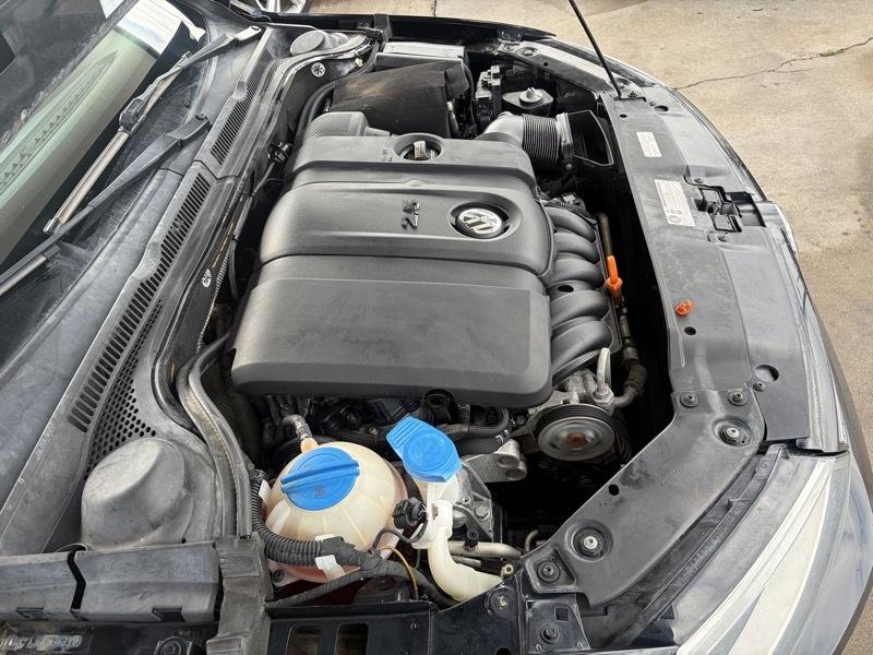 Volkswagen Jetta SE 4D Sedan 2013