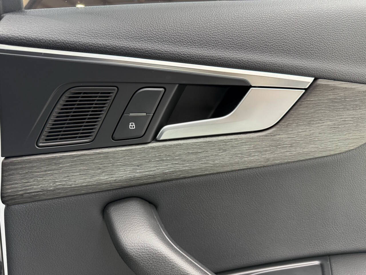 Audi A4 2.0 TFSI Premium Plus quattro 7A 2018